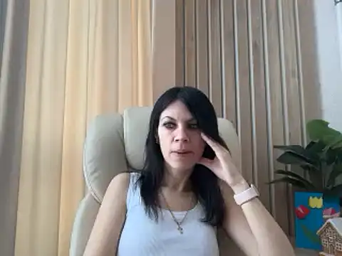 Snapshot of InjaAtHome chatting on March 2026 07:11:01 AM InjaAtHome online show from March 2026 07:11:01 AM