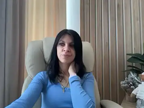 Snapshot of InjaAtHome chatting on March 2026 07:16:01 AM InjaAtHome online show from March 2026 07:16:01 AM