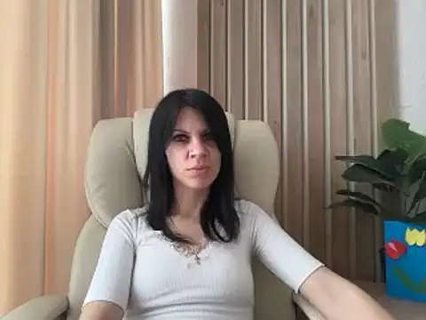 Snapshot of InjaAtHome chatting on March 2026 06:04:02 AM InjaAtHome online show from March 2026 06:04:02 AM