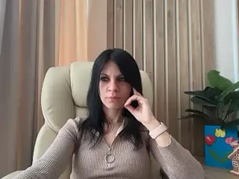 Snapshot of InjaAtHome chatting on April 2026 06:03:02 AM InjaAtHome online show from April 2026 06:03:02 AM