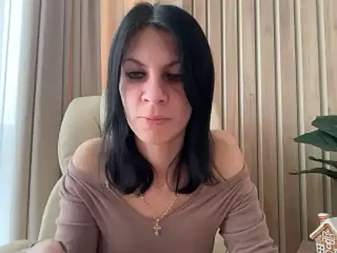 Snapshot of InjaAtHome chatting on November 2025 07:11:01 AM InjaAtHome online show from November 2025 07:11:01 AM