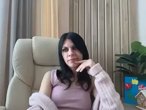 Snapshot of InjaAtHome chatting on March 2026 07:01:01 AM InjaAtHome online show from March 2026 07:01:01 AM