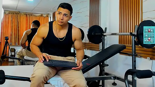 ChoreyTaiylor online show from December 2025 03:16:02 PM