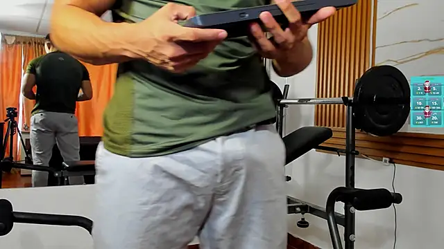 ChoreyTaiylor online show from December 2025 02:55:01 PM