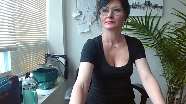 Snapshot of City_Kat chatting on June 2026 02:07:02 PM City Kat online show from June 2026 02:07:02 PM