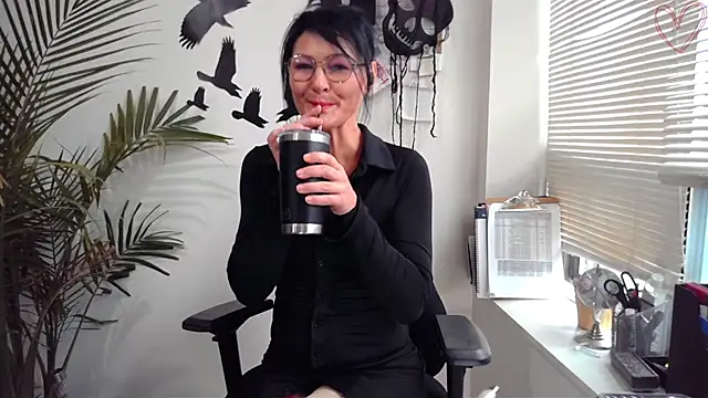 City Kat online show from November 2025 05:38:02 PM