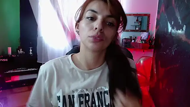 julieth sex1 online show from March 2026 07:10:01 PM