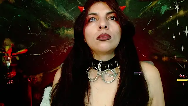 Snapshot of julieth_sex1 chatting on June 2026 09:17:02 AM julieth sex1 online show from June 2026 09:17:02 AM