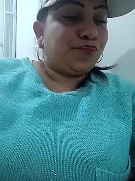Snapshot of Alyona21 chatting on March 2025 11:24:02 PM Alyona21 online show from March 2025 11:24:02 PM