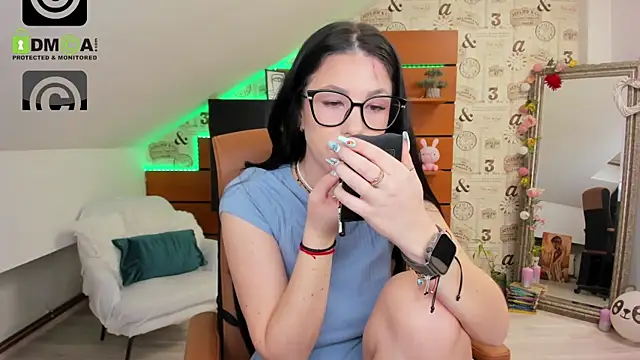 EmillyTaylor online show from April 2026 03:35:01 AM