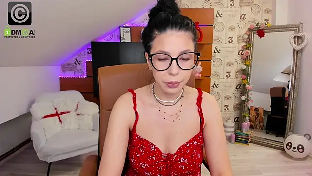 EmillyTaylor online show from January 2026 04:49:02 AM