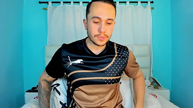 Snapshot of juan__jimenez chatting on November 2025 01:43:02 AM juan jimenez online show from November 2025 01:43:02 AM