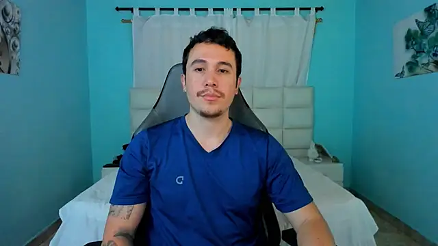 juan  jimenez online show from April 2026 10:11:02 PM