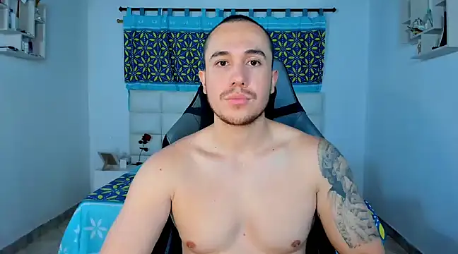 Snapshot of juan__jimenez chatting on February 2025 11:32:02 PM juan jimenez online show from February 2025 11:32:02 PM