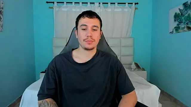 juan  jimenez online show from April 2026 08:27:01 PM