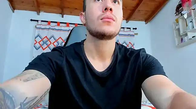 Snapshot of juan__jimenez chatting on March 2025 06:17:02 PM juan jimenez online show from March 2025 06:17:02 PM