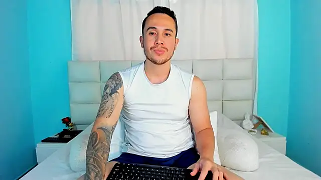 Snapshot of juan__jimenez chatting on October 2025 07:57:02 PM juan jimenez online show from October 2025 07:57:02 PM