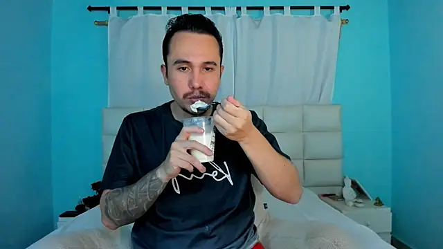 juan  jimenez online show from March 2026 11:38:01 PM