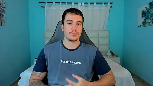 juan  jimenez online show from April 2026 07:39:01 PM