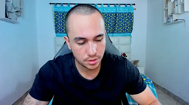 juan  jimenez online show from February 2025 11:36:02 PM