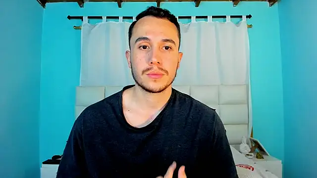 Snapshot of juan__jimenez chatting on November 2025 12:43:02 AM juan jimenez online show from November 2025 12:43:02 AM