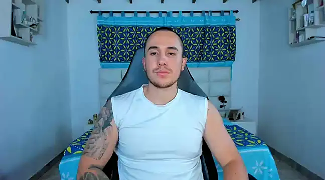 juan  jimenez online show from February 2025 01:56:01 AM