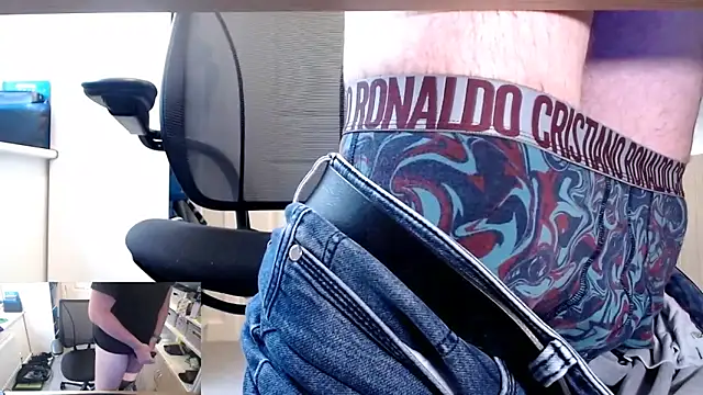 Snapshot of RicRockhard chatting on September 2025 11:06:01 AM RicRockhard online show from September 2025 11:06:01 AM