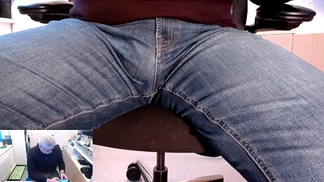 RicRockhard online show from December 2025 03:28:04 PM