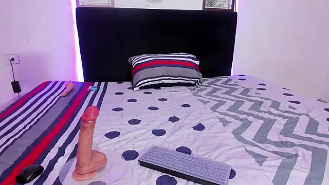 KarlyeKloss online show from January 2025 08:38:02 PM