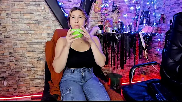 Liltildeman moon online show from March 2026 11:32:02 PM