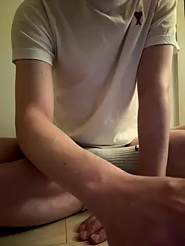 Snapshot of owin00 chatting on November 2025 04:00:01 PM owin00 online show from November 2025 04:00:01 PM