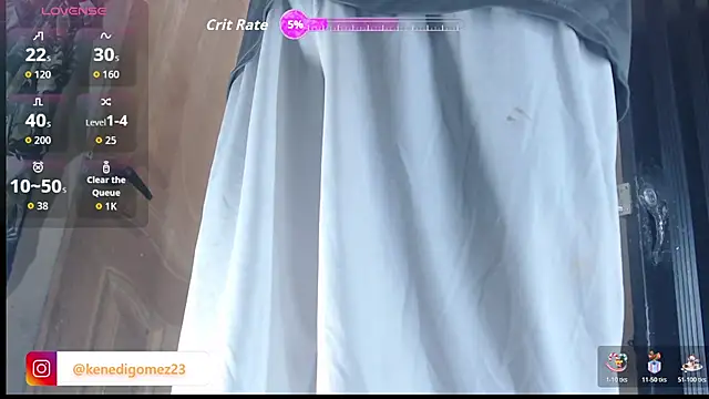 Snapshot of GaboReyes chatting on October 2025 03:05:01 AM GaboReyes online show from October 2025 03:05:01 AM