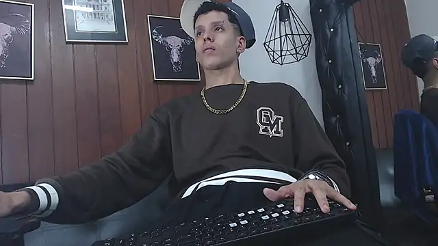 GaboReyes online show from February 2025 04:26:01 AM