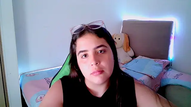  alicia z online show from February 2025 06:10:02 PM