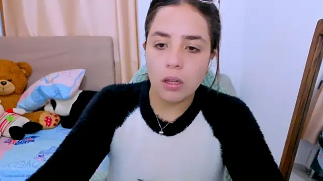  alicia z online show from February 2026 04:21:02 AM