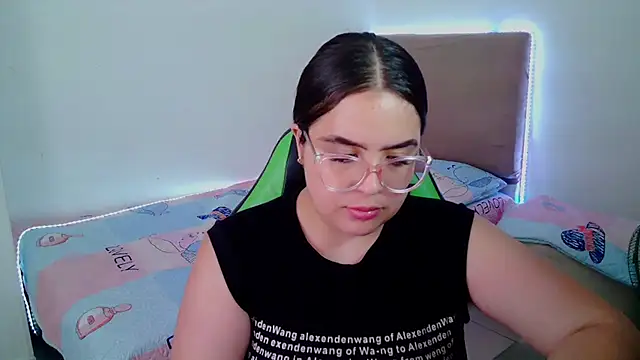  alicia z online show from February 2025 09:06:02 PM