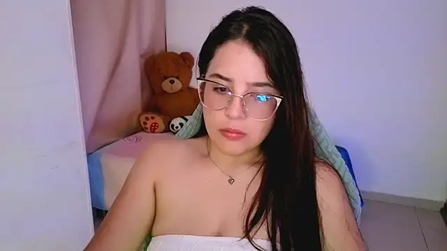 Snapshot of _alicia_z chatting on March 2026 05:35:01 PM alicia z online show from March 2026 05:35:01 PM