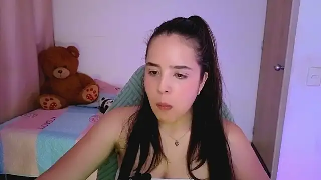 Snapshot of _alicia_z chatting on March 2026 05:35:01 PM alicia z online show from March 2026 05:35:01 PM