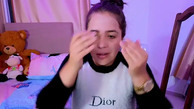  alicia z online show from February 2026 05:19:01 AM