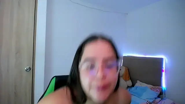  alicia z online show from February 2025 08:32:02 PM