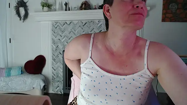 Snapshot of AuroraWillows chatting on March 2026 02:38:02 AM AuroraWillows online show from March 2026 02:38:02 AM