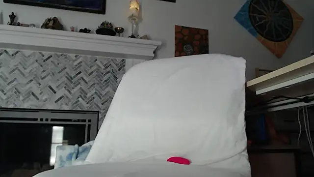 Snapshot of AuroraWillows chatting on February 2026 07:08:02 AM AuroraWillows online show from February 2026 07:08:02 AM