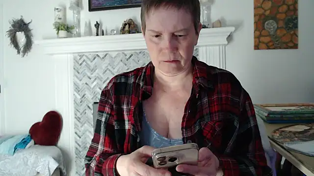 Snapshot of AuroraWillows chatting on March 2026 02:14:02 AM AuroraWillows online show from March 2026 02:14:02 AM