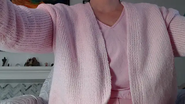 Snapshot of AuroraWillows chatting on February 2026 11:11:01 PM AuroraWillows online show from February 2026 11:11:01 PM