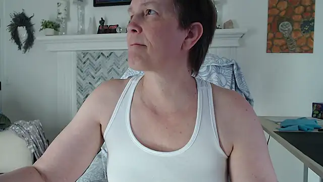 Snapshot of AuroraWillows chatting on January 2026 11:03:01 AM AuroraWillows online show from January 2026 11:03:01 AM