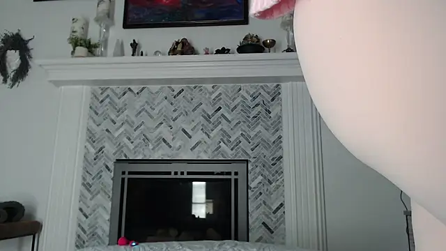 Snapshot of AuroraWillows chatting on February 2026 07:30:02 AM AuroraWillows online show from February 2026 07:30:02 AM