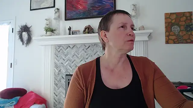 AuroraWillows online show from April 2026 05:48:02 PM