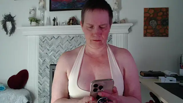 Snapshot of AuroraWillows chatting on March 2026 02:11:01 AM AuroraWillows online show from March 2026 02:11:01 AM