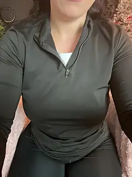 YourMeoww online show from November 2025 11:26:02 AM