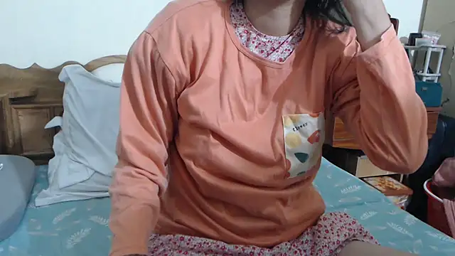 Snapshot of Beauty_Asian_Tina chatting on November 2025 07:19:02 PM Beauty Asian Tina online show from November 2025 07:19:02 PM